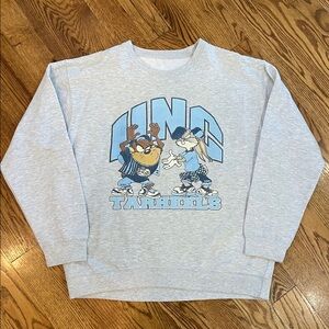 Vintage North Carolina Tar Heels Looney Tunes Crewneck Sweatshirt. UNC.